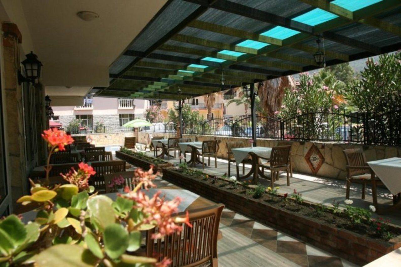 Barbaros Apart Hotel ทูรุนช์ ภายนอก รูปภาพ