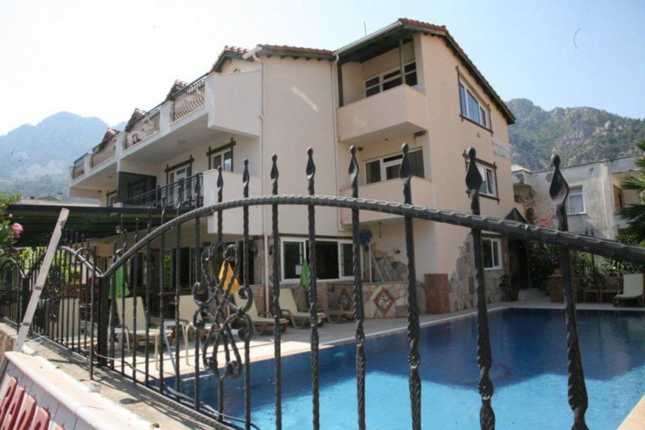 Barbaros Apart Hotel ทูรุนช์ ภายนอก รูปภาพ