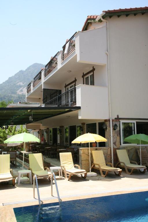 Barbaros Apart Hotel ทูรุนช์ ภายนอก รูปภาพ
