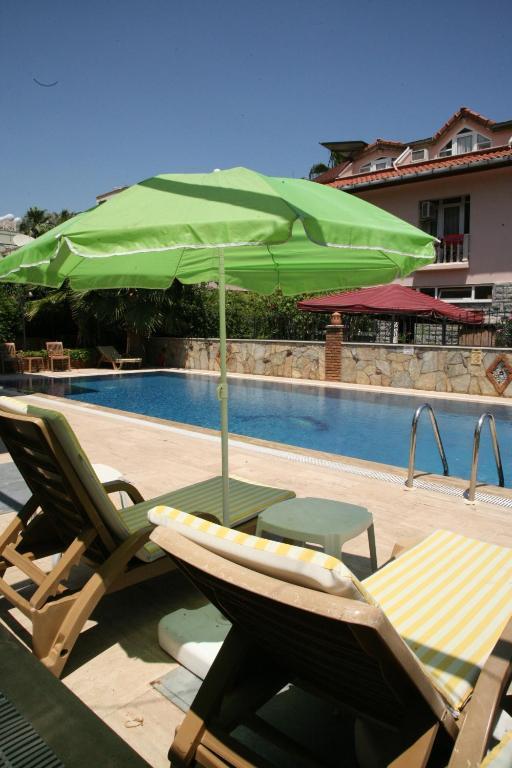 Barbaros Apart Hotel ทูรุนช์ ภายนอก รูปภาพ