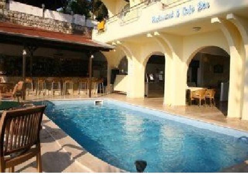 Barbaros Apart Hotel ทูรุนช์ ภายนอก รูปภาพ