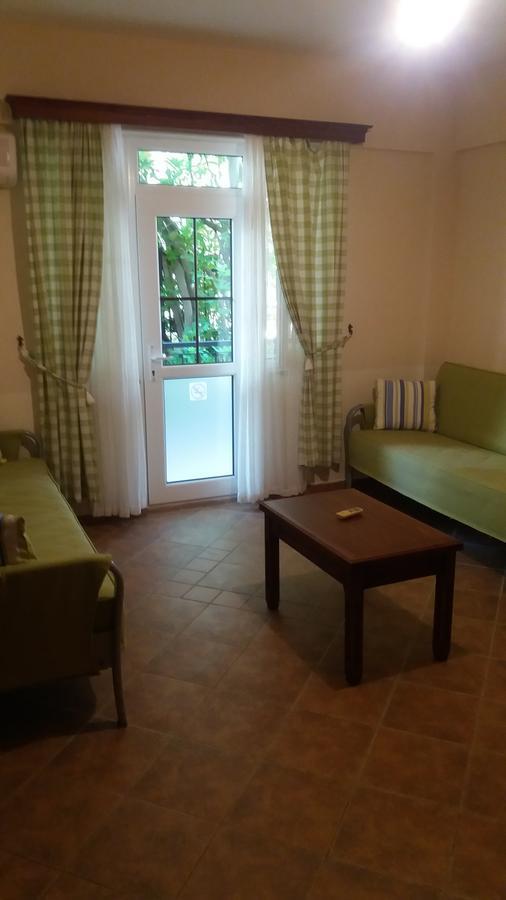 Barbaros Apart Hotel ทูรุนช์ ภายนอก รูปภาพ