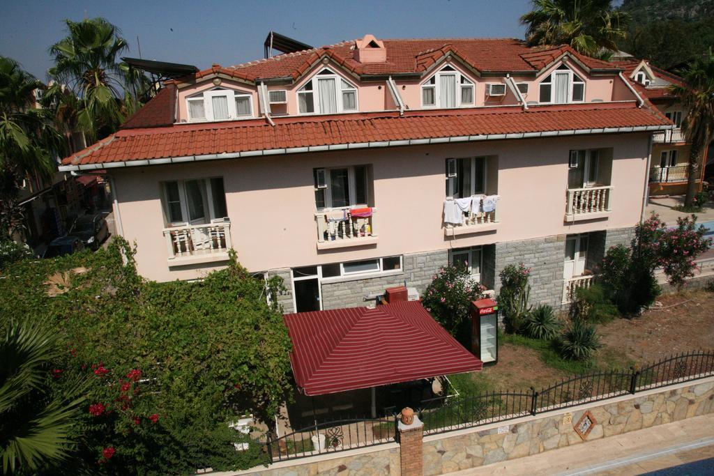 Barbaros Apart Hotel ทูรุนช์ ภายนอก รูปภาพ